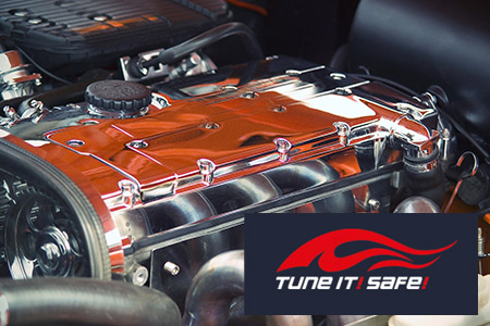 Bild von einem Motor und Logo der Initiative Tune-It-Save